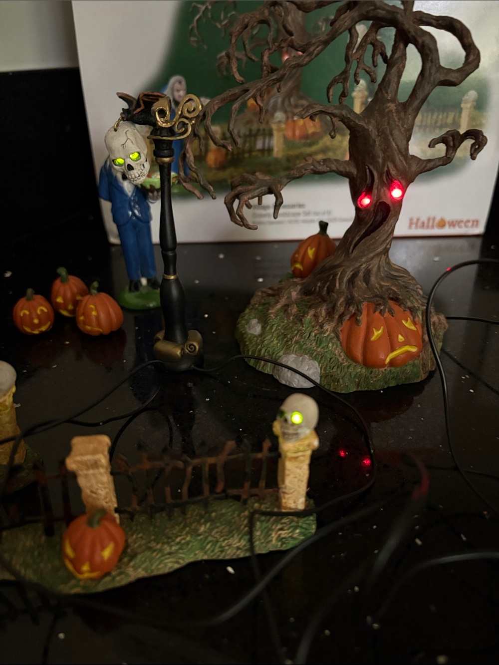 Department 56 LIT Halloween Village Gravely Landscape Accessory Set/8 Spooky - Picture 4 of 17
